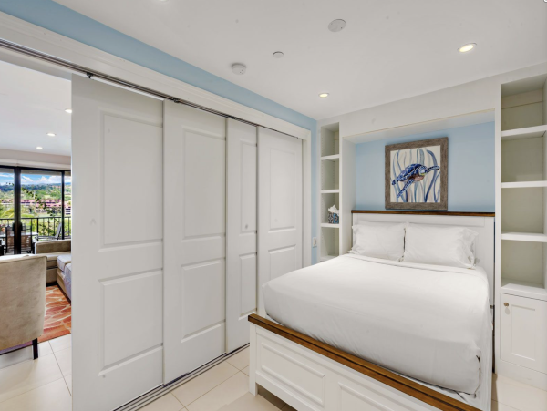Exceptional Beachfront 6 Bedroom Kaanapali Vacation Rental