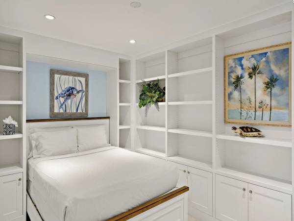 Exceptional Beachfront 6 Bedroom Kaanapali Vacation Rental
