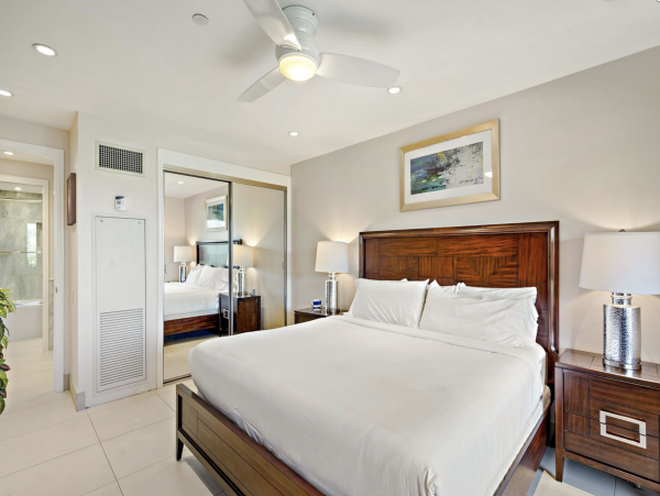 Exceptional Beachfront 6 Bedroom Kaanapali Vacation Rental