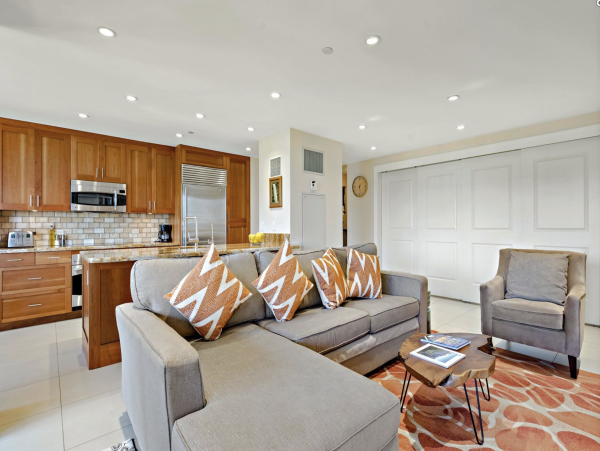 Exceptional Beachfront 6 Bedroom Kaanapali Vacation Rental