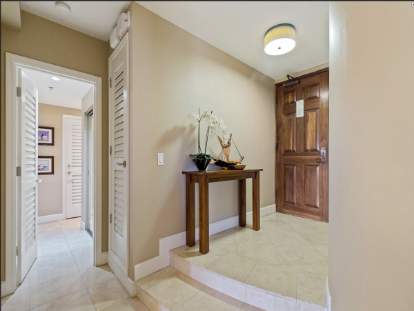 Exceptional Beachfront 6 Bedroom Kaanapali Vacation Rental
