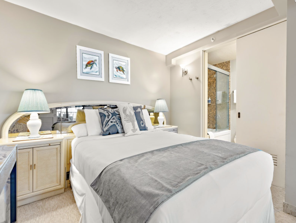 Exceptional Beachfront 6 Bedroom Kaanapali Vacation Rental