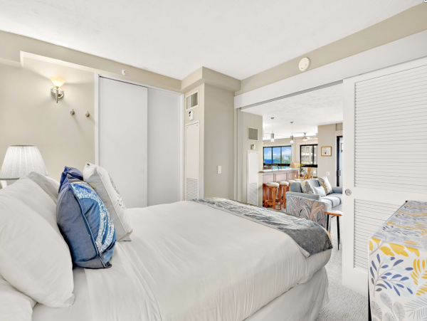 Exceptional Beachfront 6 Bedroom Kaanapali Vacation Rental
