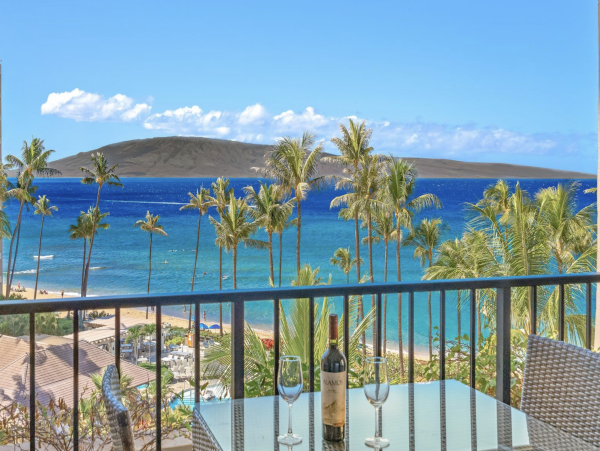 Exceptional Beachfront 6 Bedroom Kaanapali Vacation Rental