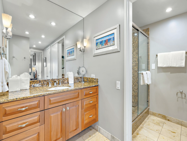 Exceptional Beachfront 6 Bedroom Kaanapali Vacation Rental