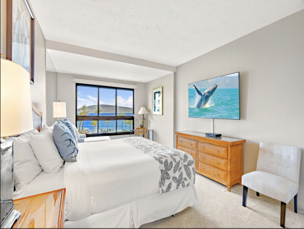 Exceptional Beachfront 6 Bedroom Kaanapali Vacation Rental