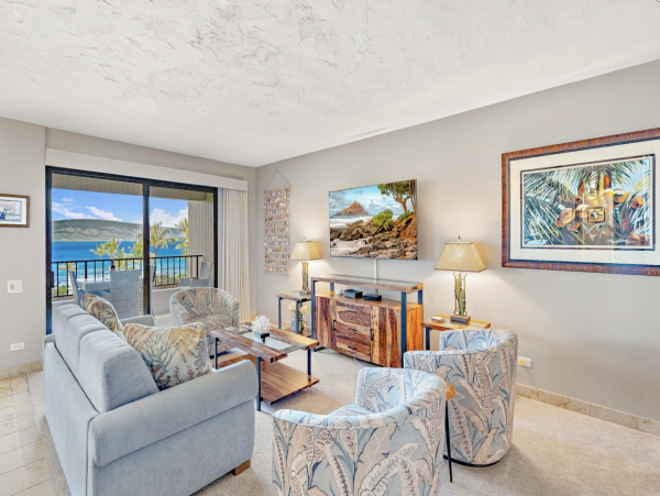Exceptional Beachfront 6 Bedroom Kaanapali Vacation Rental