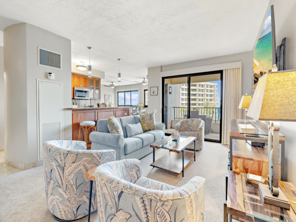 Exceptional Beachfront 6 Bedroom Kaanapali Vacation Rental