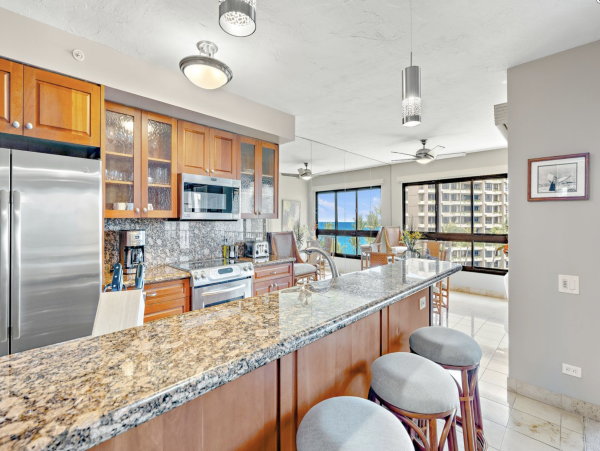 Exceptional Beachfront 6 Bedroom Kaanapali Vacation Rental