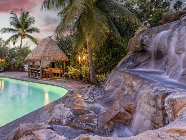 The Ultimate Island Pool Home Pure Luxury in Kailua-Kona