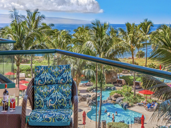 Kaanapali Beach Luxury Sleeps 14 Guests