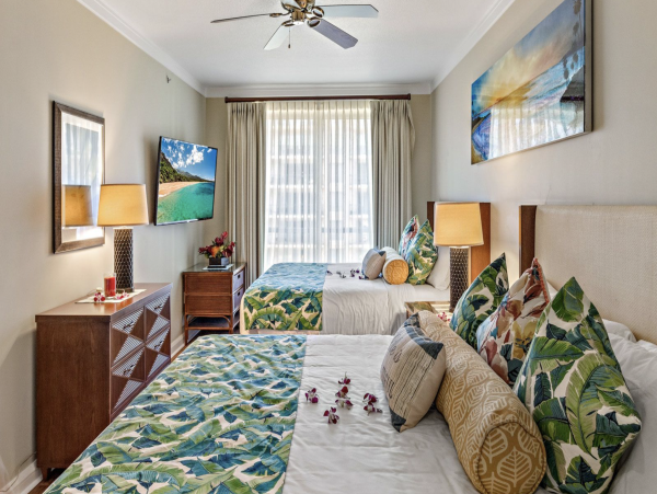 Kaanapali Beach Luxury Sleeps 14 Guests