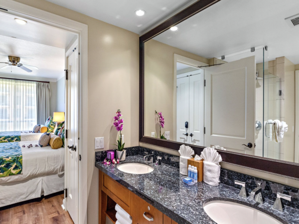 Kaanapali Beach Luxury Sleeps 14 Guests