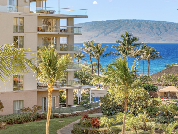 Kaanapali Beach Luxury Sleeps 14 Guests
