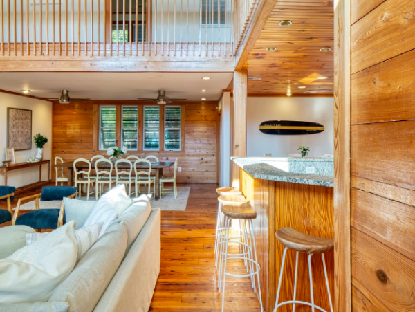 Luxurious Charleston Home with 9-Bedrooms and a Pool