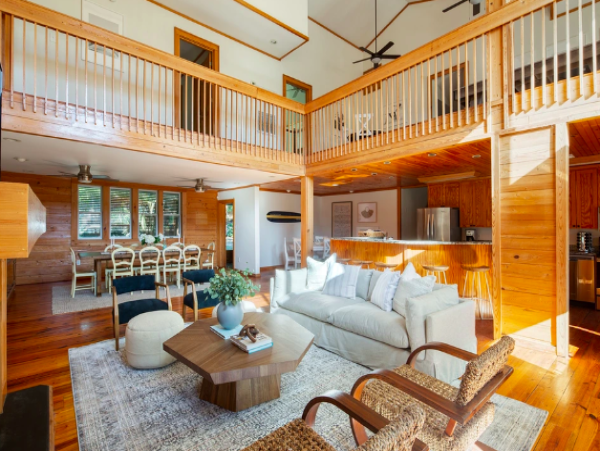 Luxurious Charleston Home with 9-Bedrooms and a Pool