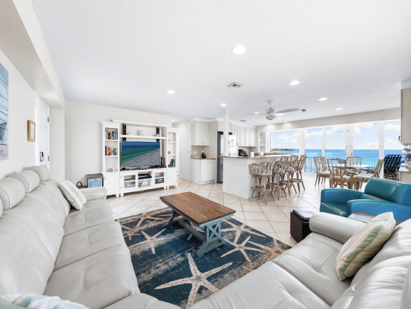 One of the Best Beach Condos on Siesta