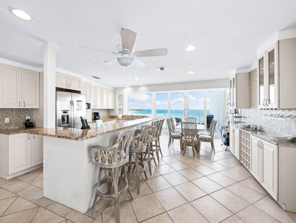 One of the Best Beach Condos on Siesta