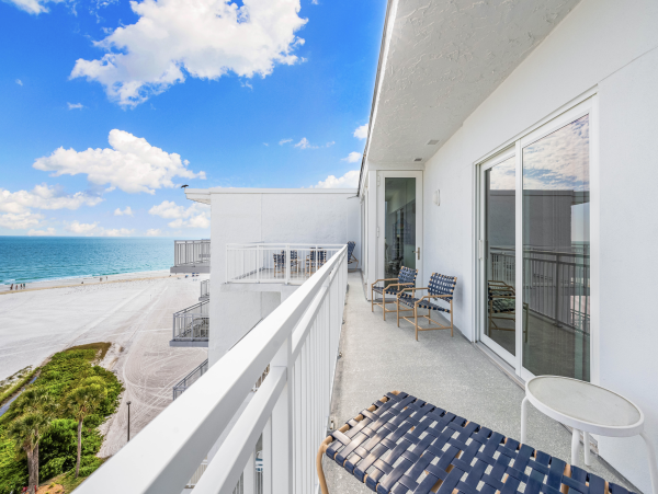 One of the Best Beach Condos on Siesta