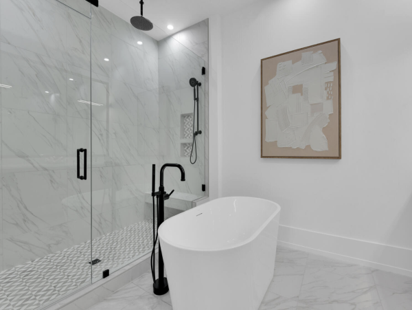 Super Posh Upscale Naples Condo Walk to Dining Olde Naples