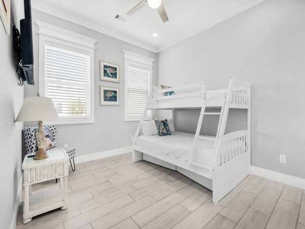 Ultimate Beachside Five Bedroom Getaway in Navarre