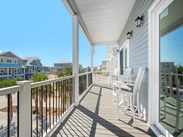 Ultimate Beachside Five Bedroom Getaway in Navarre