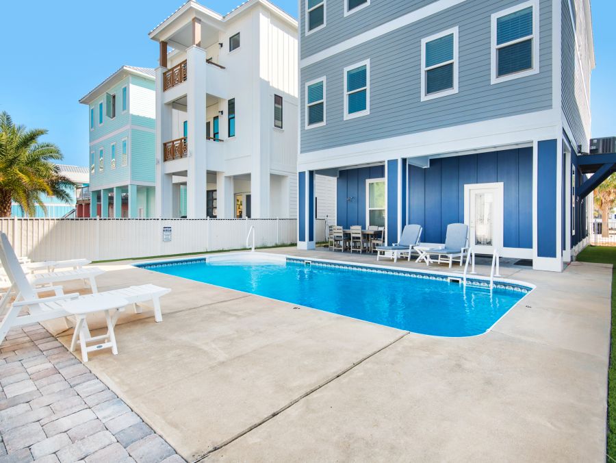Ultimate Beachside Five Bedroom Getaway in Navarre