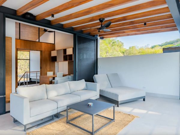 Luxury Four Bedroom Pool Home in Playa Conchal