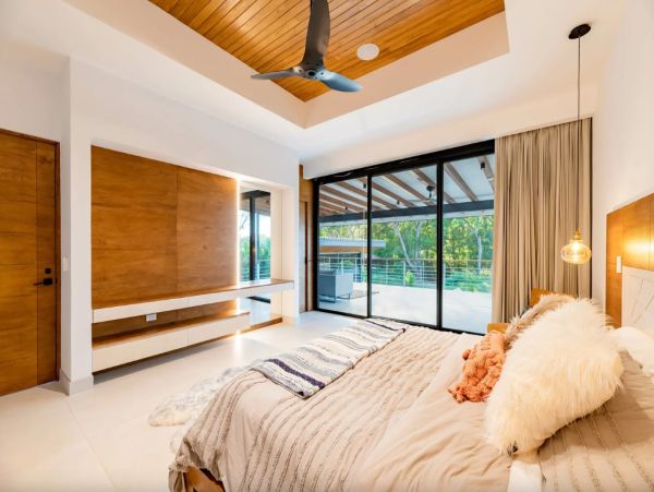 Luxury Four Bedroom Pool Home in Playa Conchal