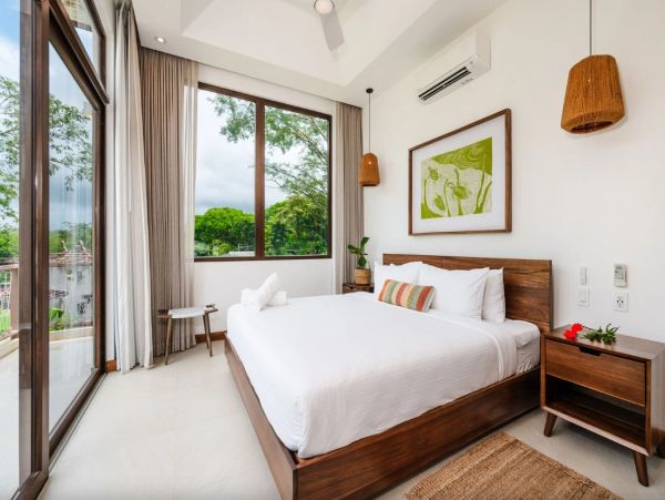 Tamarindo Four Bedroom Posh Vacation Home