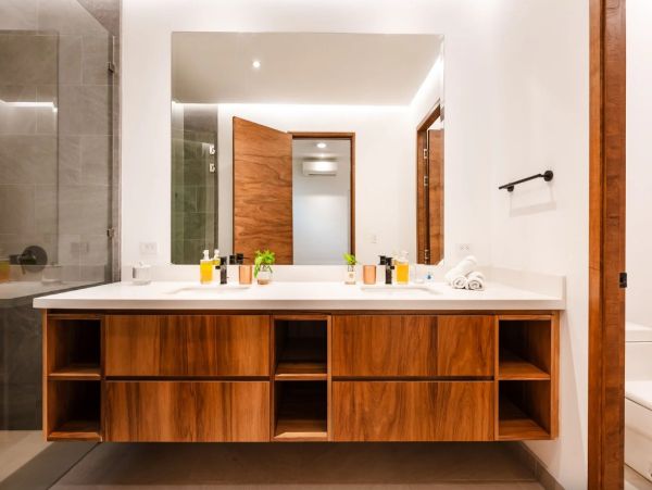 Tamarindo Four Bedroom Posh Vacation Home