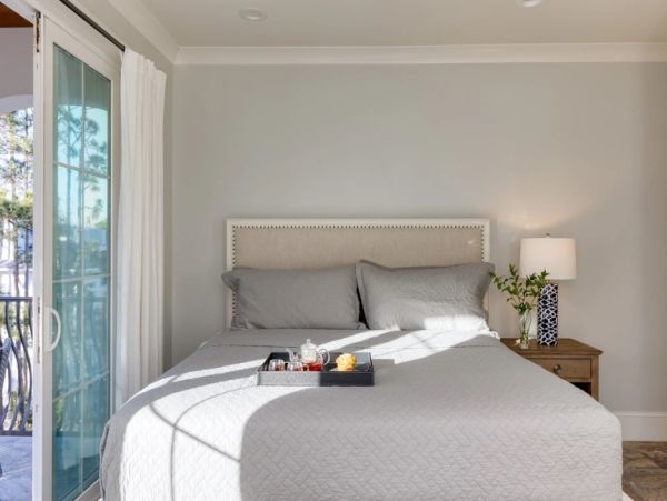 Ten Bedroom Home with Modern Elegance in Hilton Head