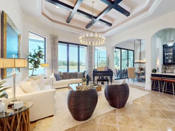 Naples Luxury Four Bedroom Vacation Home with Amazing Views & Pool