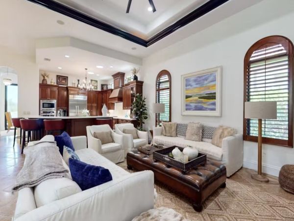 Naples Luxury Four Bedroom Vacation Home with Amazing Views & Pool