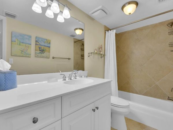 Beachfront Two Bedroom Vacation Condo in Naples