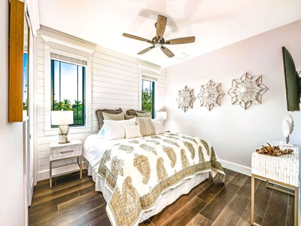 Lido Key Six Bedroom Elegant Retreat