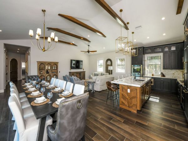 Lido Key Six Bedroom Elegant Retreat