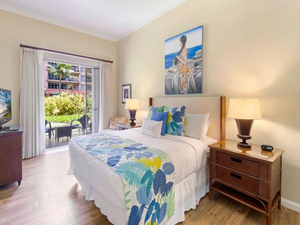 Luxurious Five Bedroom Kaanapali Vacation Residence