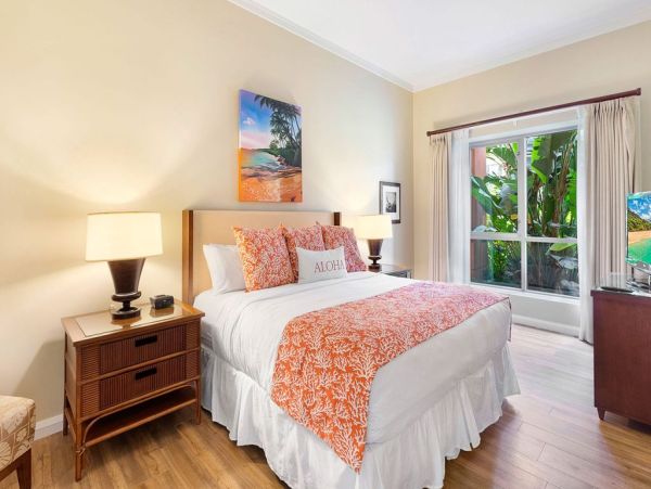 Luxurious Five Bedroom Kaanapali Vacation Residence