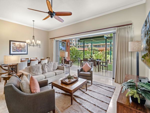 Luxurious Five Bedroom Kaanapali Vacation Residence