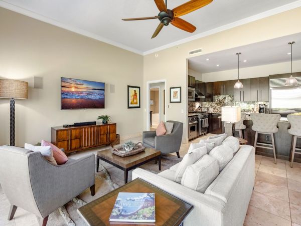 Luxurious Five Bedroom Kaanapali Vacation Residence