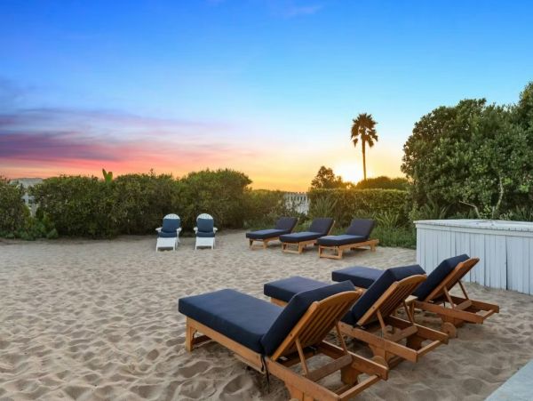Stunning Seven Bedroom Home in Malibu with Private Beach