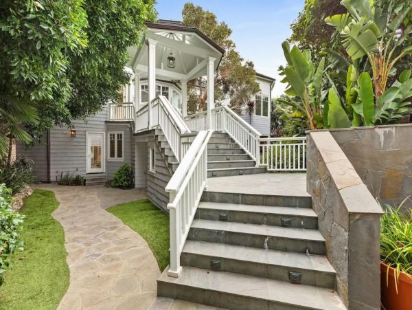 Stunning Seven Bedroom Home in Malibu with Private Beach