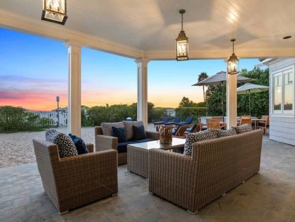Stunning Seven Bedroom Home in Malibu with Private Beach