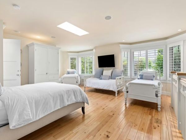 Stunning Seven Bedroom Home in Malibu with Private Beach