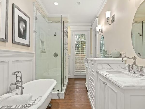 Stunning Seven Bedroom Home in Malibu with Private Beach