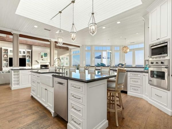 Stunning Seven Bedroom Home in Malibu with Private Beach