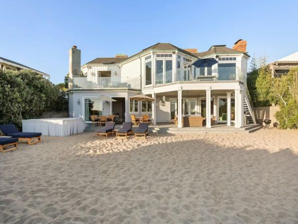 Stunning Seven Bedroom Home in Malibu with Private Beach