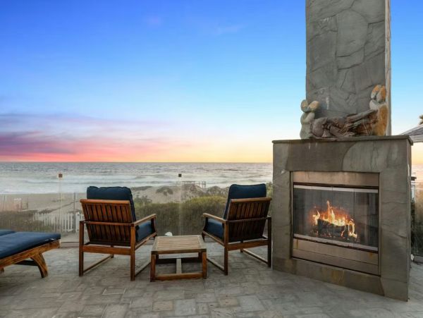 Stunning Seven Bedroom Home in Malibu with Private Beach