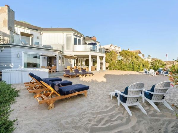 Stunning Seven Bedroom Home in Malibu with Private Beach
